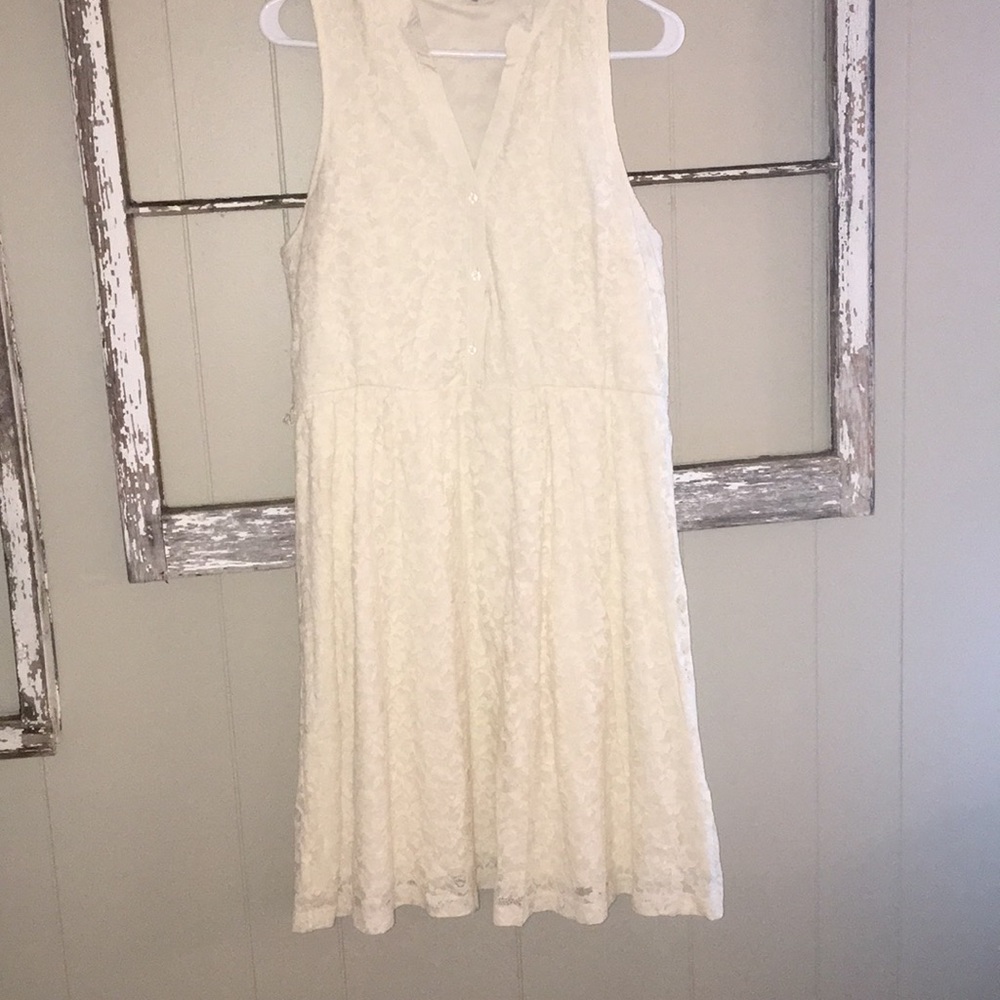 White lace dress